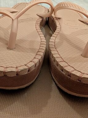 Women’s Platform Flip Flop Sandals with Woven-Edge Detail,